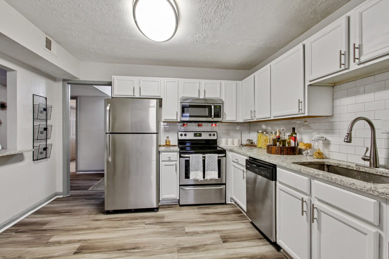 Sandy Springs Apartments Elliot Abernathy