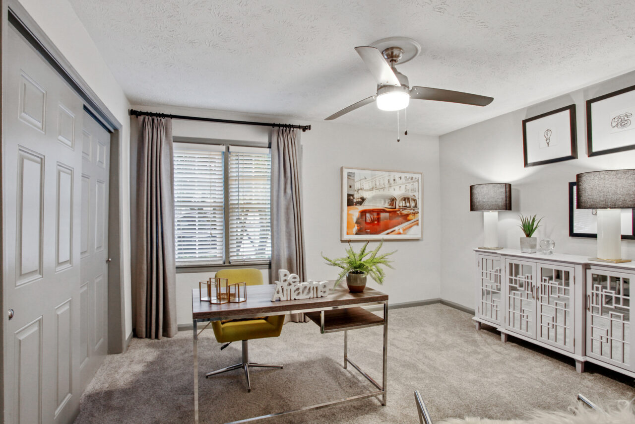 Gallery Elliot Abernathy